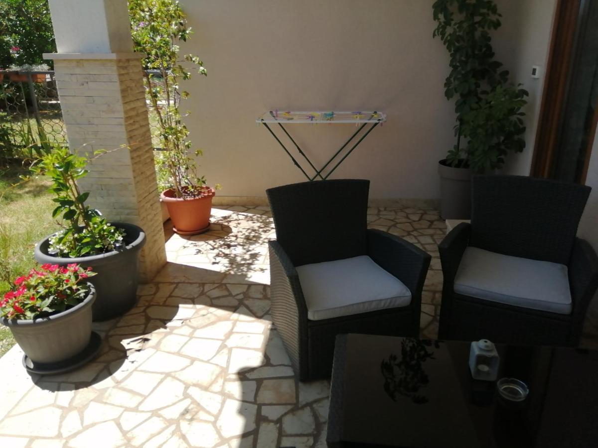 רוביני Apartments And Rooms Lorena 236 מראה חיצוני תמונה