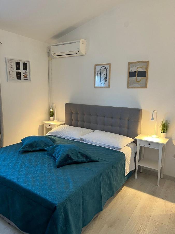 רוביני Apartments And Rooms Lorena 236 מראה חיצוני תמונה