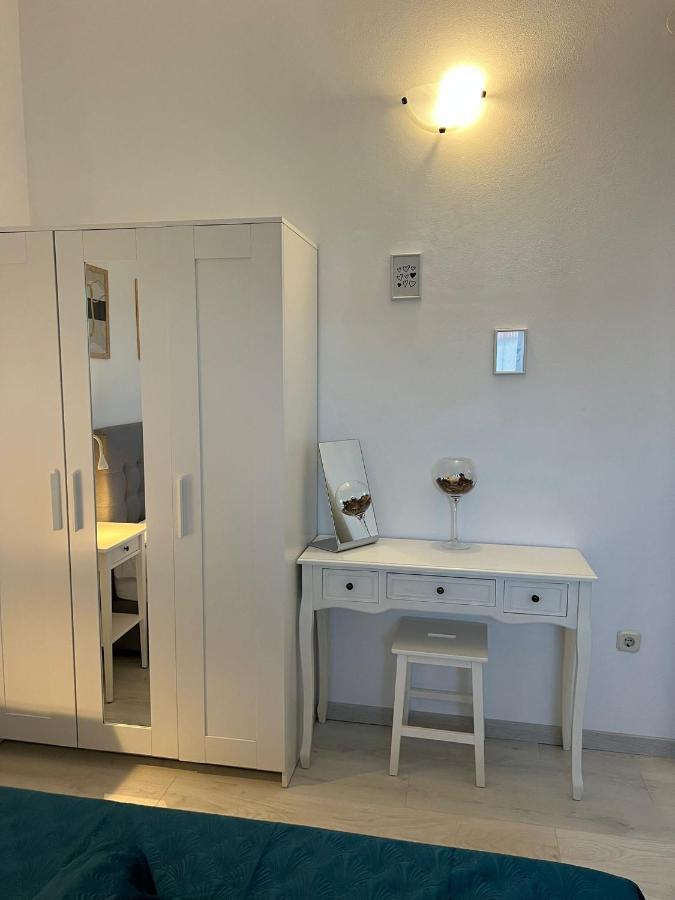 רוביני Apartments And Rooms Lorena 236 מראה חיצוני תמונה