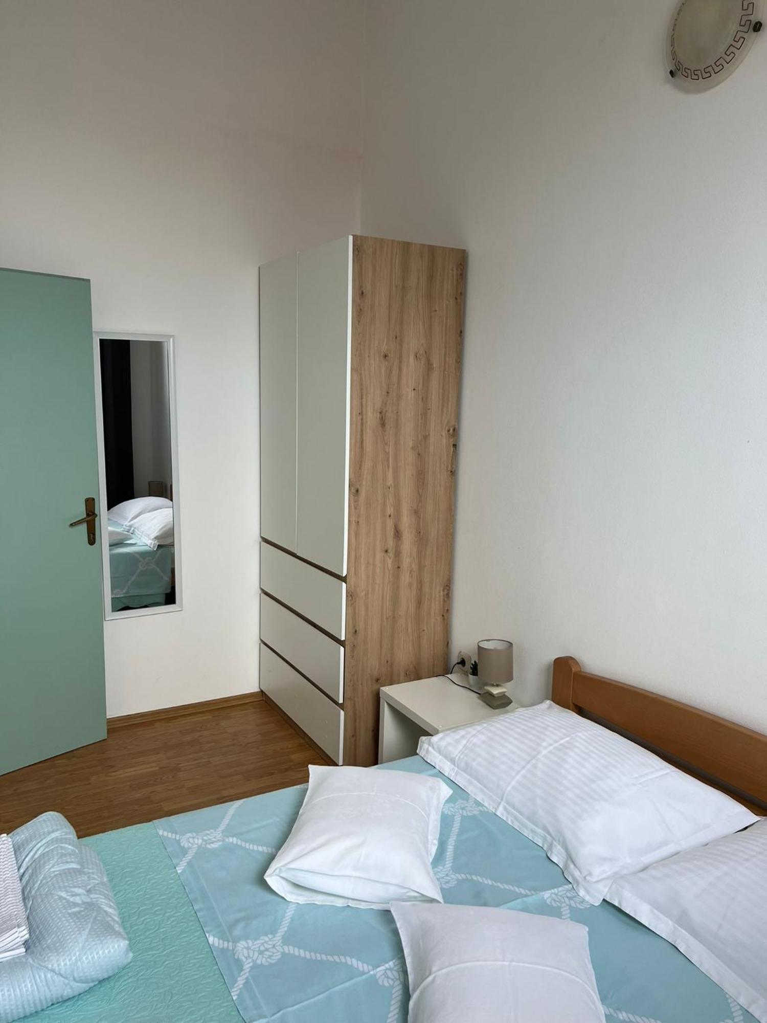 רוביני Apartments And Rooms Lorena 236 מראה חיצוני תמונה