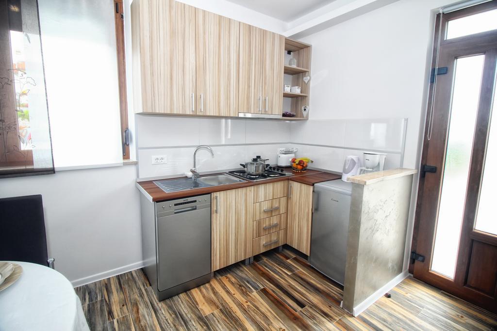 רוביני Apartments And Rooms Lorena 236 מראה חיצוני תמונה